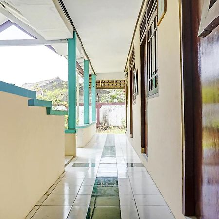 Oyo 90928 Wisma Asri Putra Syariah ボゴール エクステリア 写真